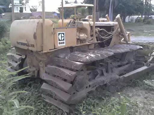 บาอีกแล้วครับของถูกๆๆๆ รถเกรด CATERPILLAR D4D มี 2 คัน นะครับ