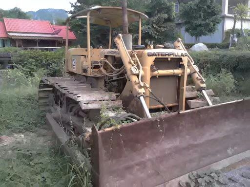 บาอีกแล้วครับของถูกๆๆๆ รถเกรด CATERPILLAR D4D มี 2 คัน นะครับ