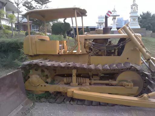 บาอีกแล้วครับของถูกๆๆๆ รถเกรด CATERPILLAR D4D มี 2 คัน นะครับ