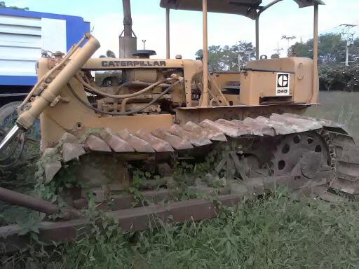 บาอีกแล้วครับของถูกๆๆๆ รถเกรด CATERPILLAR D4D มี 2 คัน นะครับ