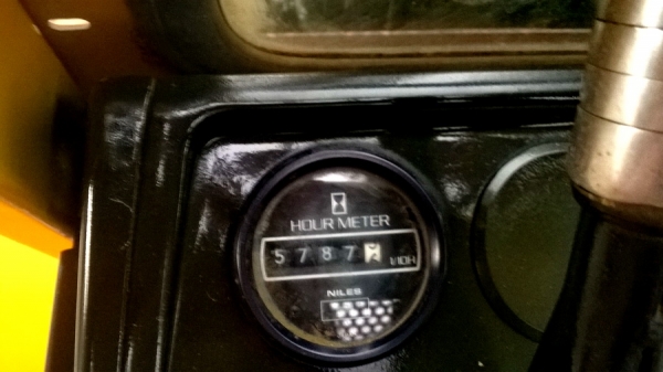 FORKLIFT*KOMATSUรุ่น10*2.5ตัน*5587ชม.*ล้อคู้*งาคว่ำ-หงาย*ดีเชล*จากญี่ปุ่น290000*ขายที่โคราช