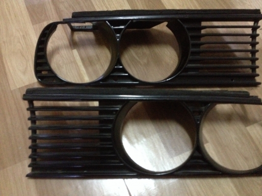 ขายกระจังหน้า e30แท้ 1คู่ ราคา900บาท โทร0924462525โส กทม ขายกระจังหน้า e30แท้ 1คู่ ราคา900บาท โทร0924462525โส กทม