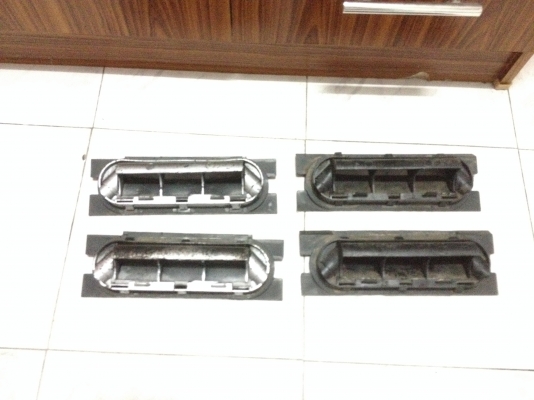 ขายช่องลมท้าย e30 คู่ละ 200 บาท มี2คู่คับ โทร0924462525โส กทม