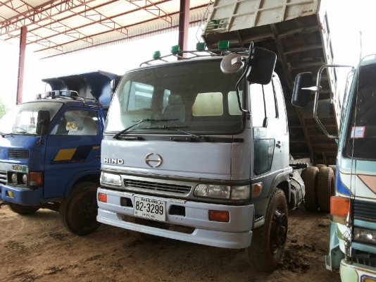 ขาย10ล้อ2เพลาดั้มสวยๆราคา 820000  ติดต่อ 0897070053มงคล