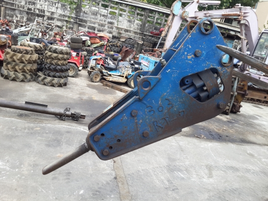 ขาย หัวกระแทก ใส่รถขุด ขนาด  PC40-PC60 มือสองญี่ปุ่น