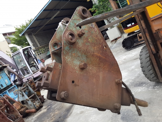 ขาย หัวกระแทก ใส่รถขุด ขนาด  PC40-PC60 มือสองญี่ปุ่น