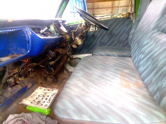 หกล้อ อีซูซู TL85แรง รดราคาแล้วครับพี่ ทะเบียนพร้อมโอน รับประกันคุณภาพขับส่งทัวไทย