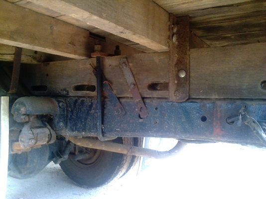 หกล้อ อีซูซู TL85แรง รดราคาแล้วครับพี่ ทะเบียนพร้อมโอน รับประกันคุณภาพขับส่งทัวไทย