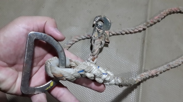 สายเชฟตี้ พร้อมตะขอ และห่วงร้อยคาดเอว