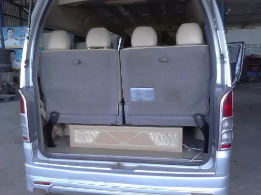 ขายครับ TOYOTA COMUTER D4D 2500 ปี05 สวยๆๆแบบ เดิมสุดๆๆครับ