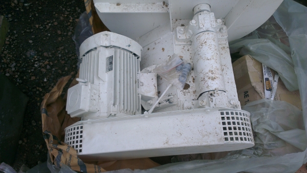 Sell> ขายพัดลมโบเวอร์ เก่าเก็บไม่เคยใช้งาน นำเข้าจาก Germany มอเตอร์ 7.5 แรงม้า พร้อมใช้งานครับ Sell> ขายพัดลมโบเวอร์ เก่าเก็บไม่เคยใช้งาน นำเข้าจาก Germany มอเตอร์ 7.5 แรงม้า พร้อมใช้งานครับ