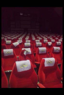 ********* ขายเก้าอี้โรงหนังยกโรงครับ ************** ********* ขายเก้าอี้โรงหนังยกโรงครับ **************