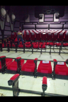 ********* ขายเก้าอี้โรงหนังยกโรงครับ ************** ********* ขายเก้าอี้โรงหนังยกโรงครับ **************