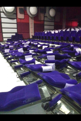 ********* ขายเก้าอี้โรงหนังยกโรงครับ ************** ********* ขายเก้าอี้โรงหนังยกโรงครับ **************