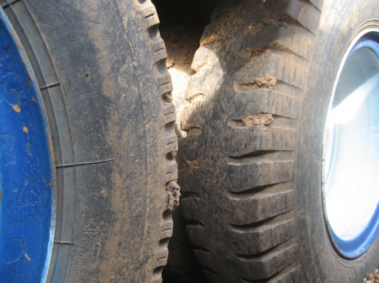 เทรนเลอร์ รถเกี่ยว  6BD  165 แรง  3่10,000  บาท