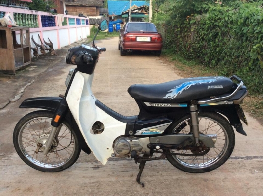 ดรีมคุรุสีดำมีทะเบียนราคาถูก7800บาท