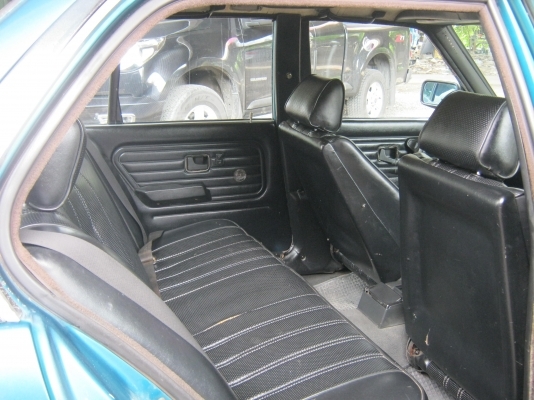 ขายบีเอ็ม E30สีสวย แบบแนวๆ เครื่องtoyota4Aขับหลังแมค16แอร์เย็น35000