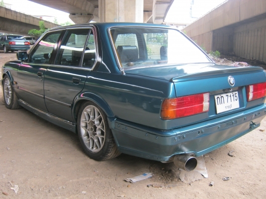 ขายบีเอ็ม E30สีสวย แบบแนวๆ เครื่องtoyota4Aขับหลังแมค16แอร์เย็น35000