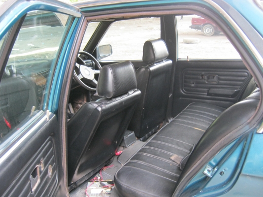 ขายบีเอ็ม E30สีสวย แบบแนวๆ เครื่องtoyota4Aขับหลังแมค16แอร์เย็น35000