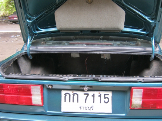 ขายบีเอ็ม E30สีสวย แบบแนวๆ เครื่องtoyota4Aขับหลังแมค16แอร์เย็น35000