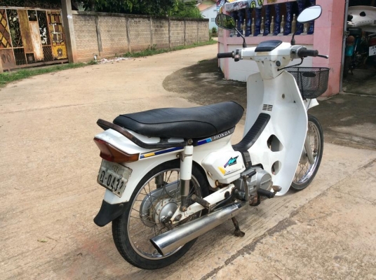 ดรีมคุรุสภาสีขาวอวบๆทะเบียนโอนเดิมๆราคาถูก14500บาท