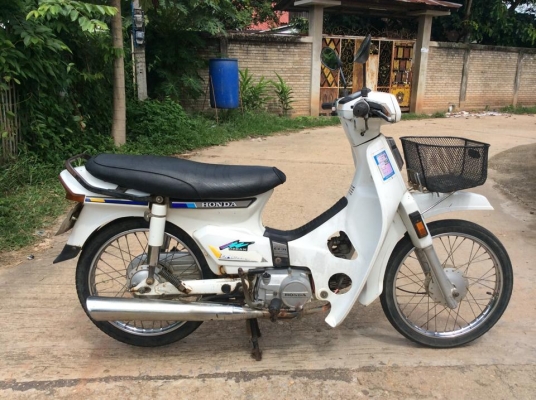 ดรีมคุรุสภาสีขาวอวบๆทะเบียนโอนเดิมๆราคาถูก14500บาท