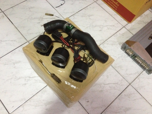 ขาย เกจ์วัด เรสเทค จำนวน3ตัว อุปกรณ์ครบพร้อมติดตั้ง 1วัดความร้อนหม้อน้ำ 2วัดความร้อนน้ำมันเครือง 3 วัดแบต ราคา1500บาท โทร0924462525โส