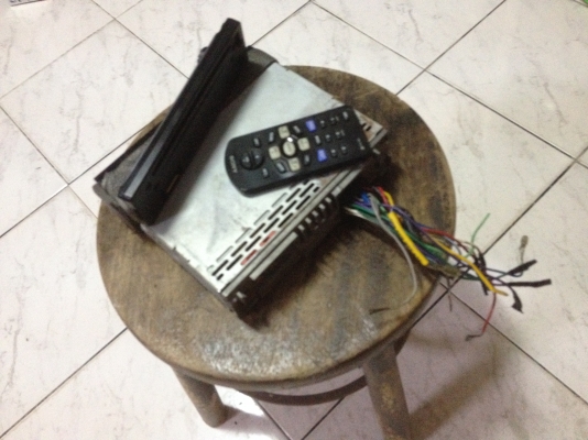 ขายวิทยุรถ sony cdx v4800 สีดำ video cd esp mp3 ราคา500บาท โทร0924462525โส