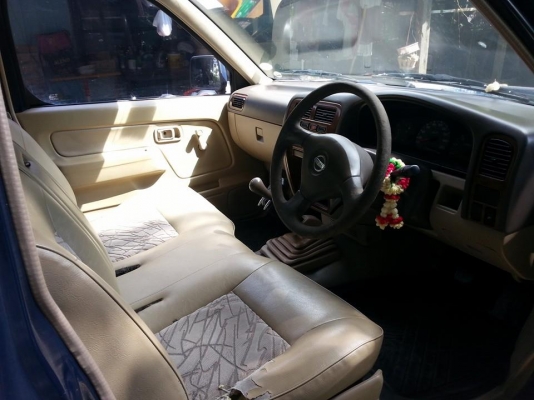 กระบะ นิสสัน ฟรอนเทียร์ หัวเดียว ปี 05 เครื่อง TD 27 พวงมาลัยเพาเวอร์ค่ะ