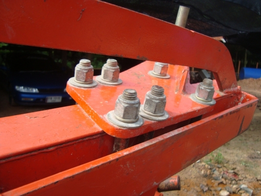 ขาย  24,000  บาท ผาน 4 ใบ 22นิ้วเต็ม ๆ   ของ HUI  ผลิต