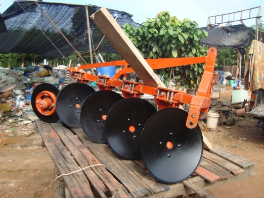 ขาย  24,000  บาท ผาน 4 ใบ 22นิ้วเต็ม ๆ   ของ HUI  ผลิต