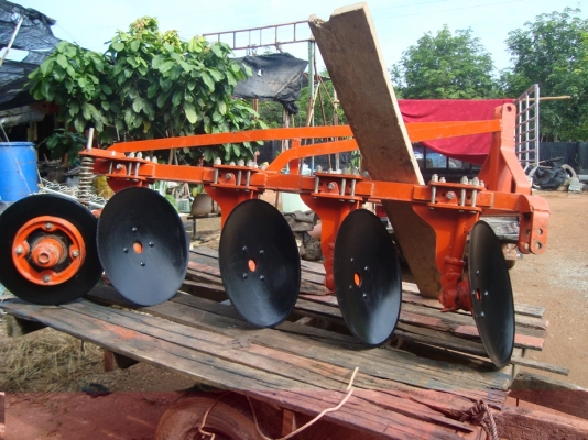 ขาย  24,000  บาท ผาน 4 ใบ 22นิ้วเต็ม ๆ   ของ HUI  ผลิต