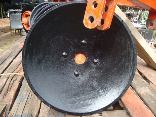 ขาย  24,000  บาท ผาน 4 ใบ 22นิ้วเต็ม ๆ   ของ HUI  ผลิต