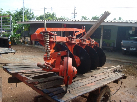 ขาย  24,000  บาท ผาน 4 ใบ 22นิ้วเต็ม ๆ   ของ HUI  ผลิต