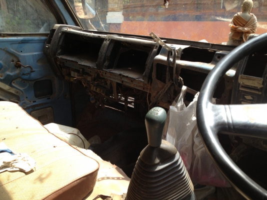 ขายหกล้อดั้ม 6BB 145 แรงม้า