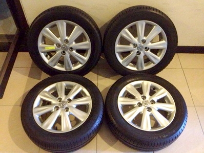 ----ขายแล้ว-----แม็กซ์โตโยต้า 15 นิ้ว ลาย 8 ก้าน 4 รู100 ตจว ส่งได้ครับ