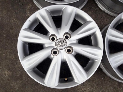 ----ขายแล้ว-----แม็กซ์โตโยต้า 15 นิ้ว ลาย 8 ก้าน 4 รู100 ตจว ส่งได้ครับ