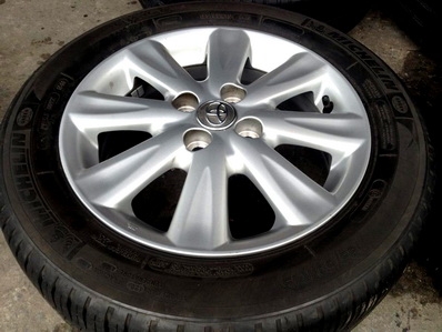 ----ขายแล้ว-----แม็กซ์โตโยต้า 15 นิ้ว ลาย 8 ก้าน 4 รู100 ตจว ส่งได้ครับ