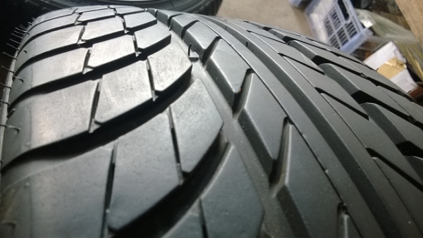 10 ก้าน สีดำหน้าขาว สวยมากใหม่มากคับ