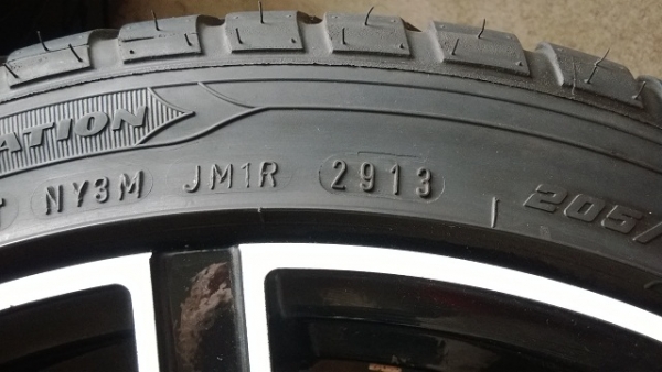 10 ก้าน สีดำหน้าขาว สวยมากใหม่มากคับ