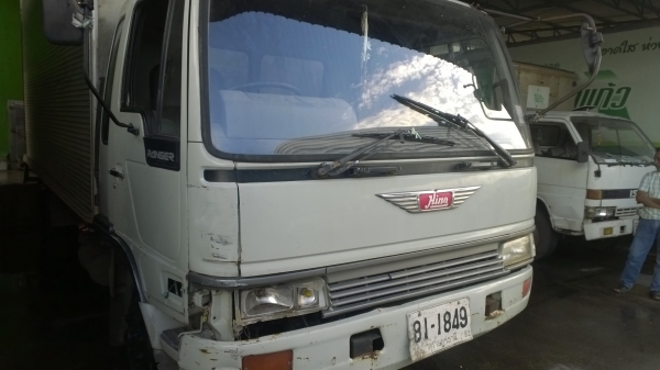 6ล้อ195แรง GD174(หัว-คัสซี)..รถตู้เย็น..ยกตู้ลง ยาง900-20...รถพร้อมใช้ เอาไปเก็บบ้าง.. 6ล้อ195แรง GD174(หัว-คัสซี)..รถตู้เย็น..ยกตู้ลง ยาง900-20...รถพร้อมใช้ เอาไปเก็บบ้าง..