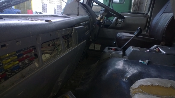 6ล้อ195แรง GD174(หัว-คัสซี)..รถตู้เย็น..ยกตู้ลง ยาง900-20...รถพร้อมใช้ เอาไปเก็บบ้าง.. 6ล้อ195แรง GD174(หัว-คัสซี)..รถตู้เย็น..ยกตู้ลง ยาง900-20...รถพร้อมใช้ เอาไปเก็บบ้าง..