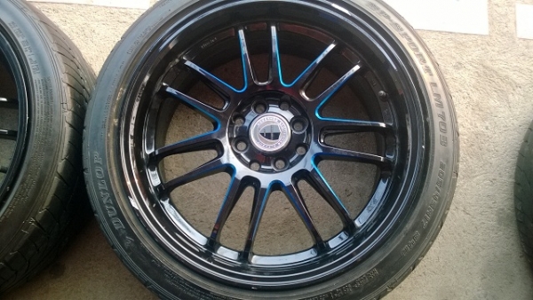 RE30 ขอบ17 ล้อใหม่คับ