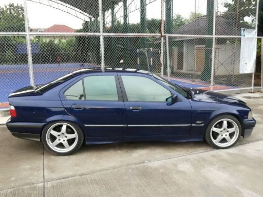 ขาย1994BMW E36 325i สีน้ำเงิน เครื่อง1เจ โบ เกียร์ออโต้