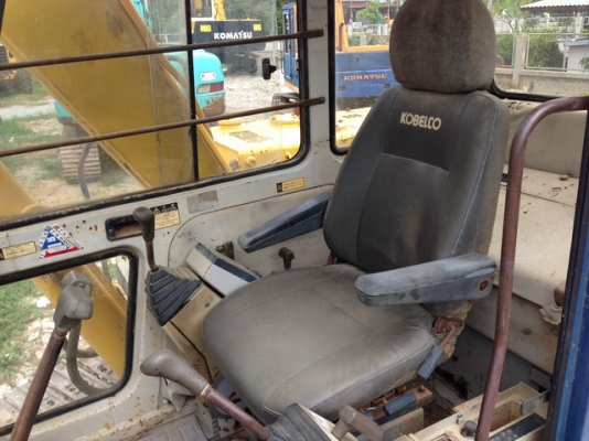 รถแบคโฮเก่านอก KOBELCO SK60 มาร์คทรี