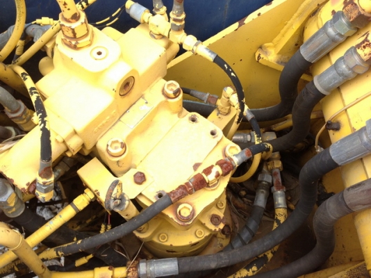 รถแบคโฮเก่านอก KOBELCO SK60 มาร์คทรี