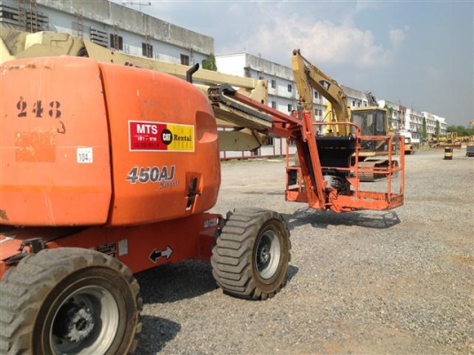 โปรโมชั่นพิเศษเมื่อลูกค้าเช่ารถกระเช้ากับ MTS โทร. 02-050-0189