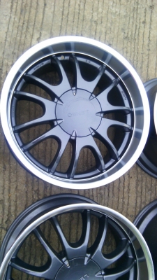 ล้อแม็กขอบ 20 สภาพใหม่มาก กิ๊ปๆ** 13500บาท ล้อแม็กขอบ 20 สภาพใหม่มาก กิ๊ปๆ** 13500บาท