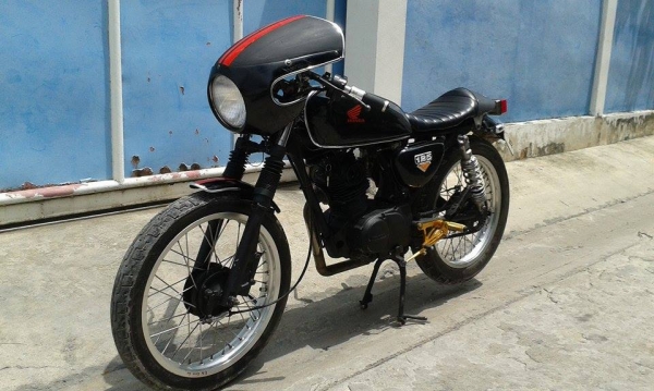 ขาย Honda GL 100 แนวคาเฟ่ แต่งเต็มๆ มีทะเบียน 19500