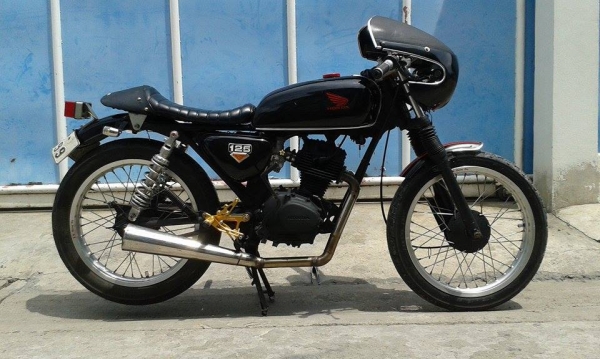 ขาย Honda GL 100 แนวคาเฟ่ แต่งเต็มๆ มีทะเบียน 19500